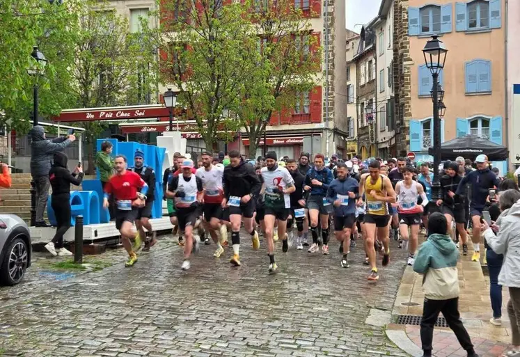 Départ du trail H2O pour 270 candidats 