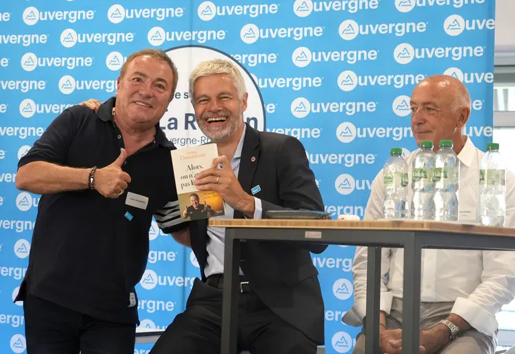 Fabien Onteniente aux côtés de Laurent Wauquiez et d'Arnaud Bennet.