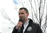 David Chauve sur une estrade lors d'une manifestation agricole organisée sur la Place de Jaude à Clermont-Ferrand.