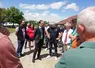 le préfet de l'allier et une délégation officielle en visite sur une ferme touchée par les orages