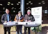 David Chauve, président de la Chambre d'agriculture du Puy-de-Dôme, Pascale Chassard, élue du GDS et Denis Guérin, président de l'EDE du Puy-de-Dôme ont signé le projet Ambition Élevage pour renforcer les liens entre les 3 structures et propose un accompagnement mutualisé des élevages. 