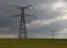 A proximité de pylônes électriques redoublez de vigilance en particulier lors de la réalisation des travaux 