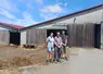 Alice, Daniel et Florent se lancent dans des travaux pour bénéficier de meilleures conditions de travail.