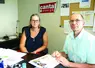 Dans une pièce, une dame, nouvelle directrice du lycée agricoled'Aurillac, et un homme, son adjoint