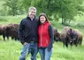 Matthieu et Christel Péron dirigent ensemble la Ferme des Bisons d'Auvergne.