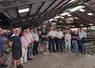Les représentants de la Région au Gaec de Sarlis en compagnie d'élus locaux et de la Région, de parlementaires et présidente du Département, de responsables professionnels agricoles et agriculteurs du secteur.