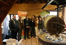 equipe SMADC huilerie Blot l'Eglise