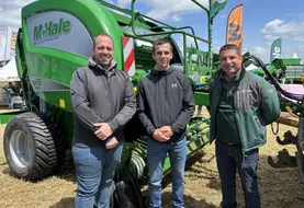 De gauche à droite : Damien Bras, directeur des établissements Marvalin, Romain Mercier et Pierre Guillaume technico-commercial de la zone sud-est chez Sterenn Equipements.