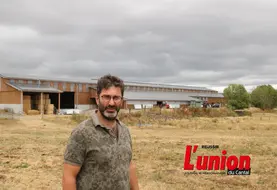 Nicolas Cussac sur son exploitation. 