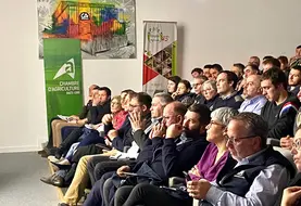 Un large public composé notamment d’élus et de représentants professionnels ont suivi les débats sur la question sanitaire