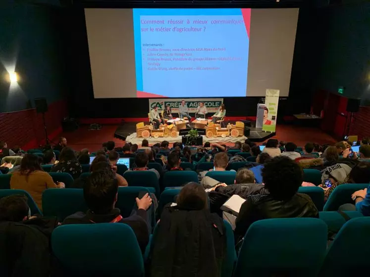 François Chamot président de JA74 et organisateur de la session RGA au Grand-Bornand a accueilli 200 responsables JA venus de France et d’Outre Mer pour partager les initiatives du réseau pour donner envie d’agriculture.