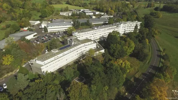 Vue aérienne du site de Theix, siège du nouveau Centre INRAE Clermont-Auvergne-Rhône-Alpes.