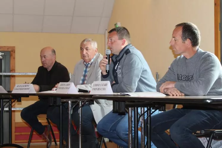 De gauche à droite : Emmanuel Ferrand, Jean Laurent, Jérémy Leroy et Ludovic Catard.