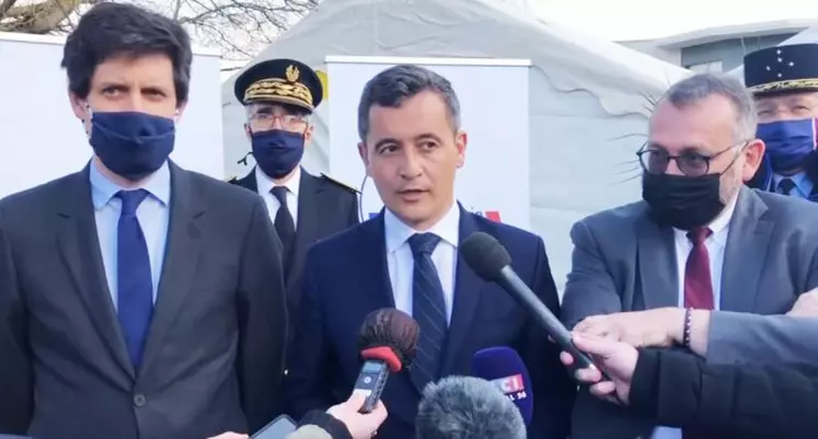 De gauche à droite : Julien de Normandie, ministre de l’Agriculture, Gérald Darmanin, ministre de l’Intérieur et Joël Giraud, secrétaire d’État à la Ruralité.