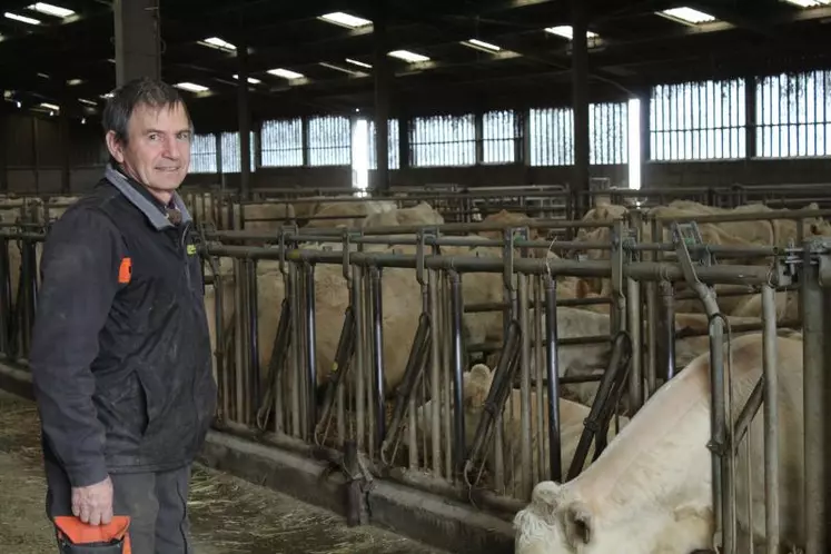 S’ils espèrent une prise de décision d’ici à janvier 2024, Claude Guillaumin et son frère continuent à entretenir la valeur économique et de reprise de leur exploitation avec l’appui de la Chambre d’agriculture de l’Allier.