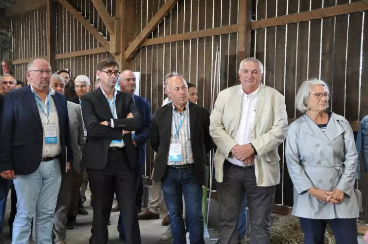 Dans le cadre du congrès des Régions, plusieurs ateliers ont été organisés, jeudi après-midi dont un sur l’agriculture avec en prime une visite d’exploitation en présence notamment de Sébastien Windsor, président de Chambres d’agriculture de France.