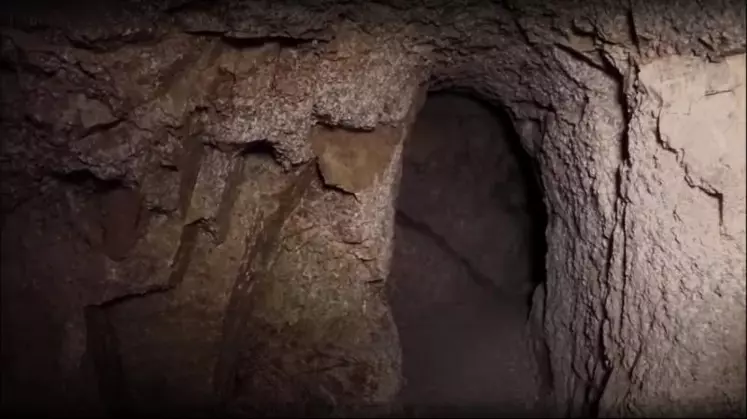 Souterrain découvert par Jean-Robert Pérard.