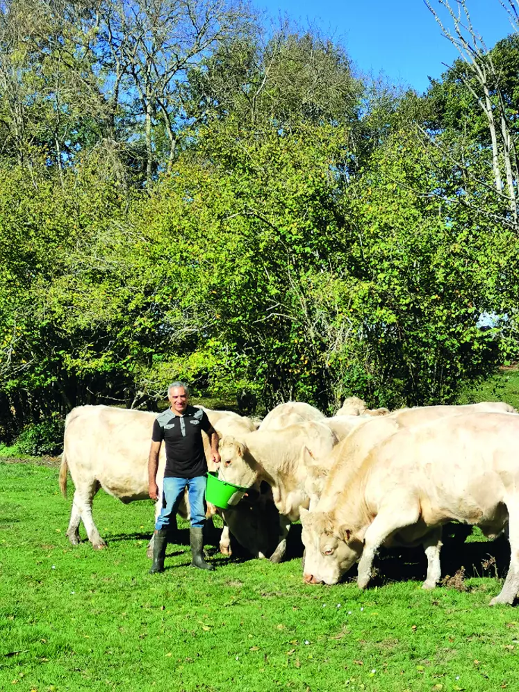 Co-président du concours, Jean-Claude Faure est éleveur de charolaises au sein du GAEC des Deux villages et conseiller municipal de la commune. 