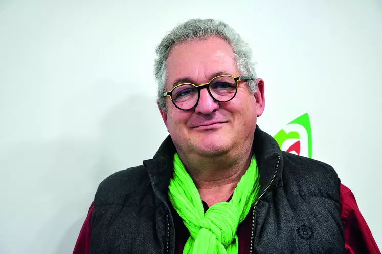 Jean-Marie Lenfant est producteur céréalier dans l’Eure où il propose une activité d’agritourisme. Président délégué de Bienvenue à la Ferme, il préside la franchise Fermes and Co.