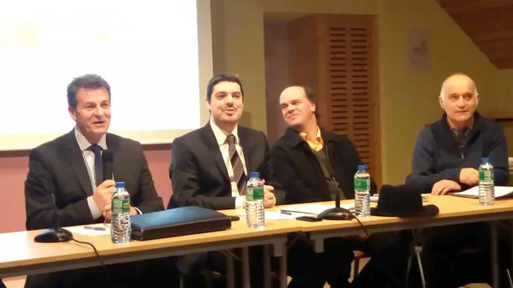 Le président Jean-Marc Boyer a fait témoigner les représentants des communes bénéficiaires de l’appel à projet TEPCV.