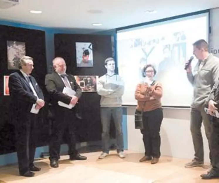 Autour de Serge Pagel, président de la Chambre des métiers du Puy-de-Dôme et Jean-Luc Helbert, président de l’UPA 63, trois jeunes artisans ont raconté leurs parcours.