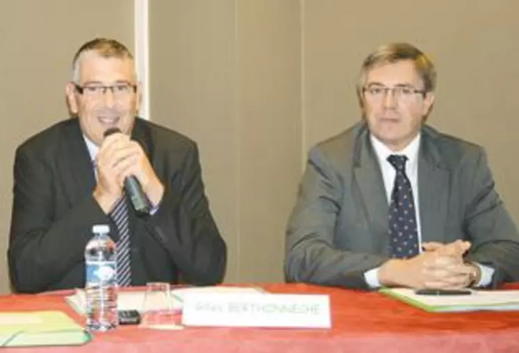 Gilles Berthonnèche, président de la coopérative et son nouveau directeur, Jean-Michel Aune.