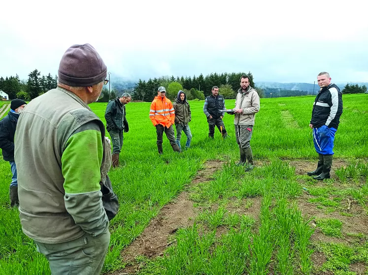 Le 30 avril, les agriculteurs des alentours de Celles-sur-Durolle étaient invités à une deuxième rencontre sur la plateforme de l’ACM où les dégâts du gel étaient au cœur des discussions.