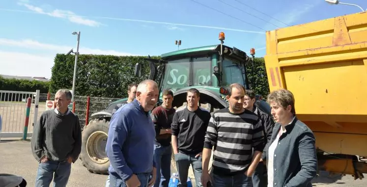 Blocage du site Bigard à Villefranche-d'Allier