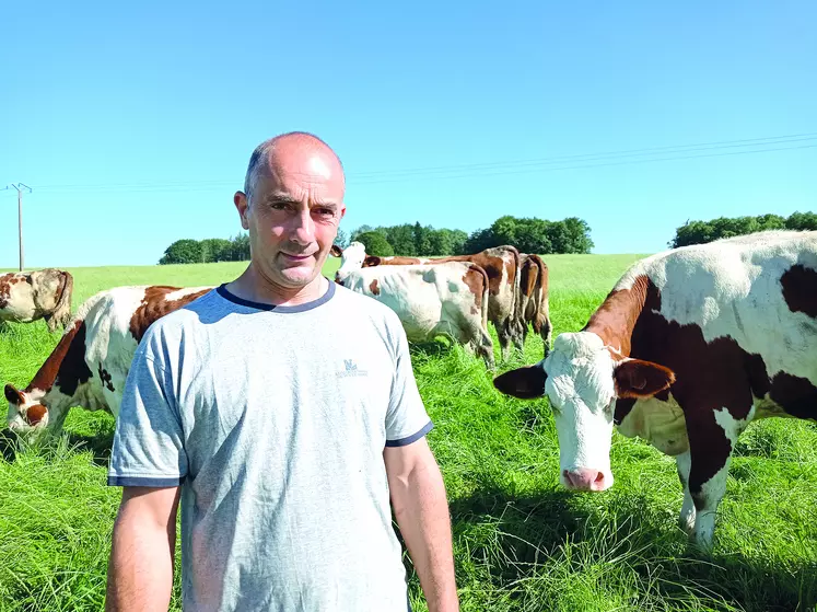 Pour Patrice Gandeboeuf, producteur laitier individuel, le Service de Remplacement est la seule solution pour partir en vacances.