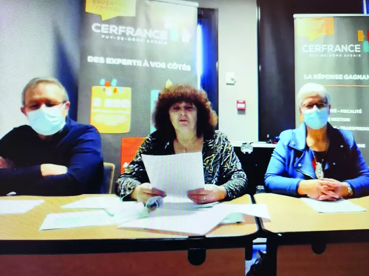 Autour de Michelle Delsuc, Serge Barse, trésorier, et Isabelle Derossis, secrétaire.
