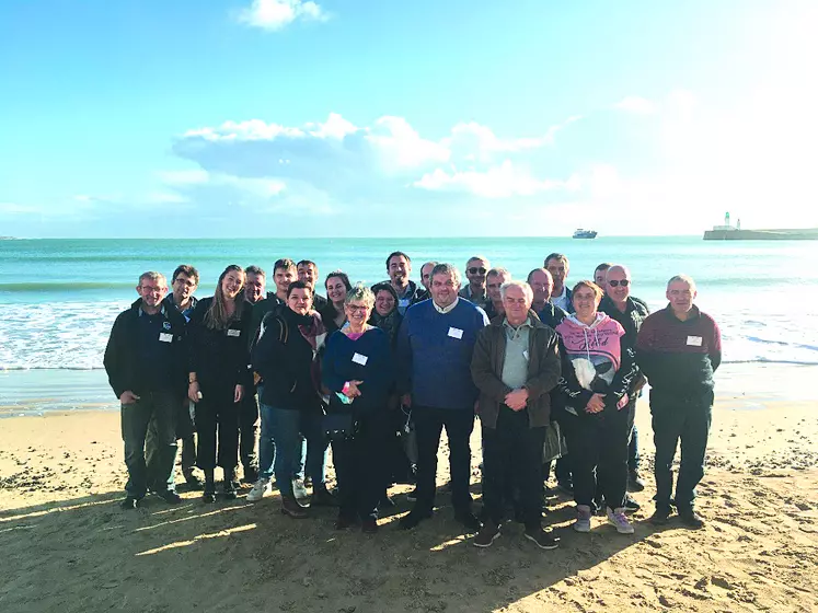 La délégation de la Section régionale laitière de la FRSEA Aura a participé aux travaux des Assises du Lait, avec Thierry Chirol à gauche sur la photo.