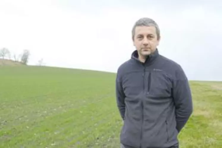 Guillaume Meunier, agriculteur à Saint-Denis-Combarnazat a acquis au fil des ans une précision d’horloger suisse pour l’application de ses produits phytosanitaires.