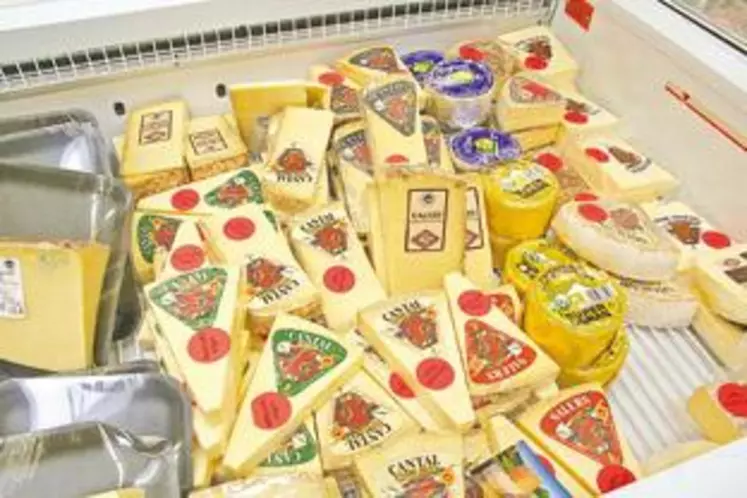 Le prix spécifique revendiqué serait défini à partir de la valorisation effective des fromages AOP.