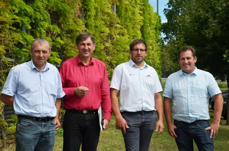 De gauche à droite : Patrick Bénézit, Michel Joux, Nicolas Merle et Jérôme Volle.