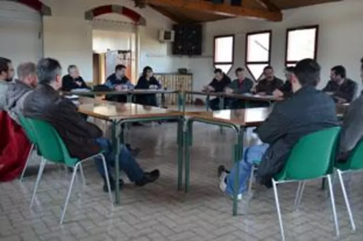 Lors des réunions cantonales, les CUMA du Puy-de-Dôme ont évoqué leurs difficultés mais aussi leurs craintes en terme de renouvellement générationnel au sein même de leurs bureaux.