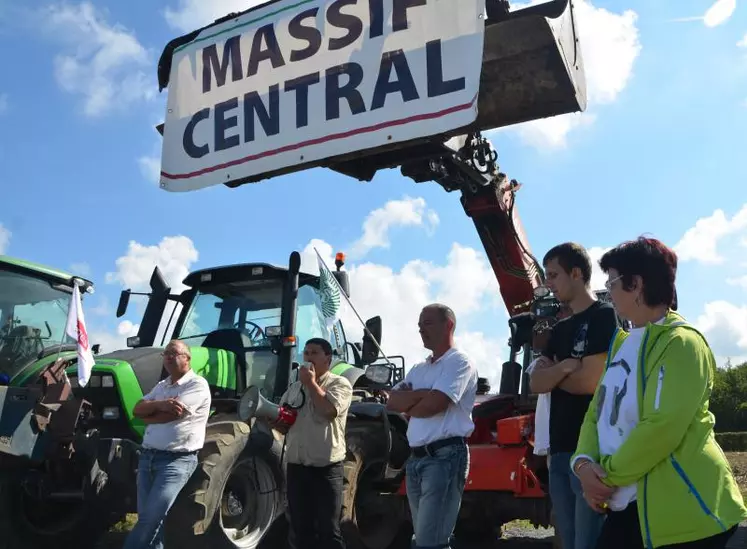 Les agriculteurs se mobiliseront à nouveau cette semaine dans le Massif central.