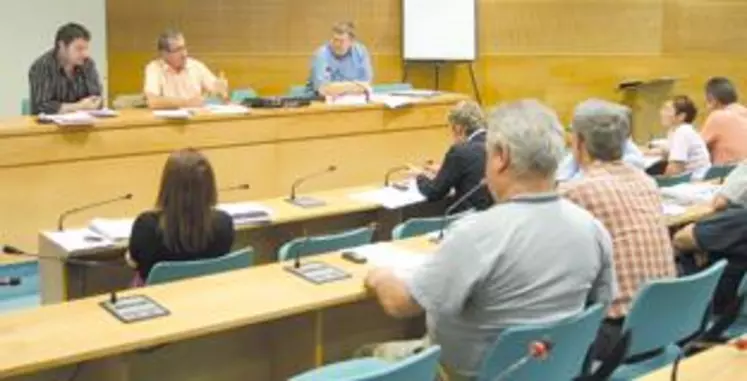 L’association AGRA 63 est créée. Le président de l’Udsea, Claude Raynaud, invite tous les agriculteurs à se faire connaître.