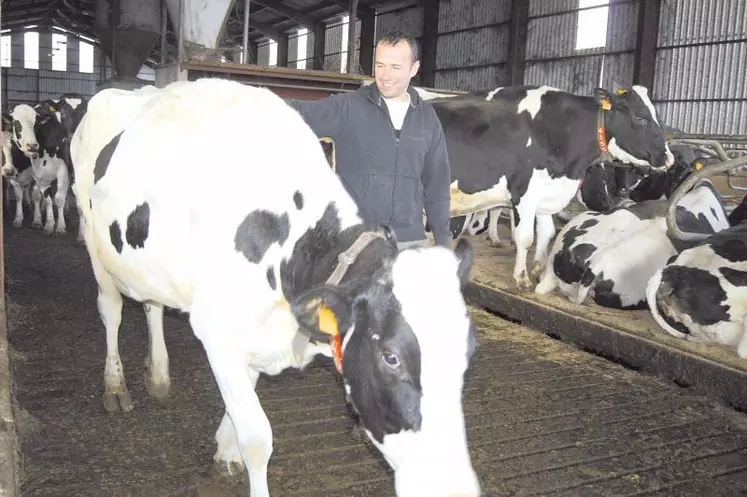Jérôme Aubert, producteur laitier à Chanat-la-Mouteyre succède à Laurent Duplomb à la présidence de la section Nord Massif central de Sodiaal.