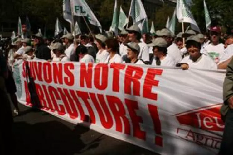 Une seule revendication : sauver l’agriculture française des griffes de la mondialisation ; respecter ses hommes et ses femmes.