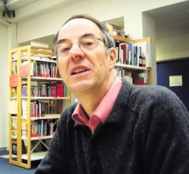 Bernard Lachal est professeur au centre universitaire d’études des problèmes énergétiques
à l’Université de Genève.