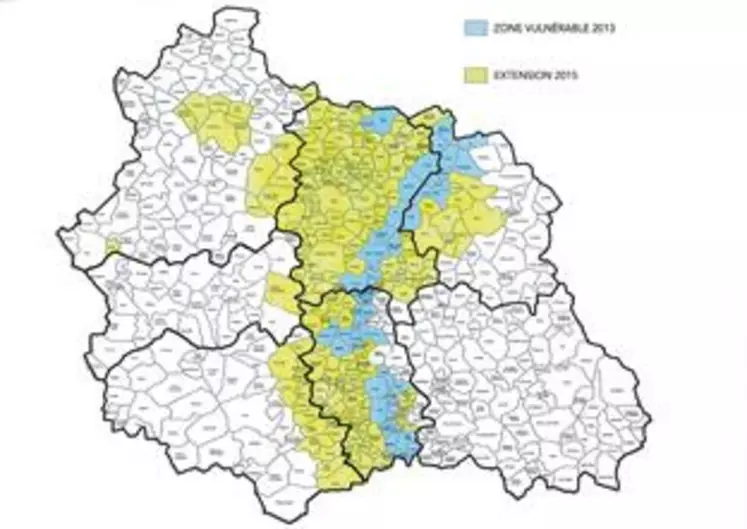 170 communes du Puy-de-Dôme, dont une grande majorité en Limagne, sont concernées par ce nouveau classement. Les exploitations concernées devront faire face à des contraintes redoublées et à l’obligation de moderniser leurs installations et leurs pratiques.