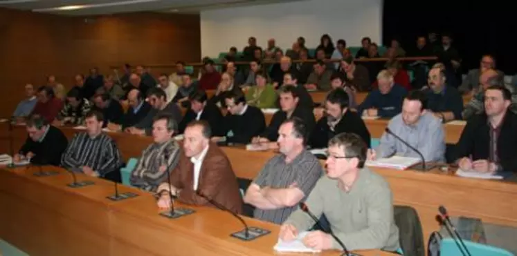 Salle comble, lors du dernier conseil d’administration de la FRSEA Massif central.