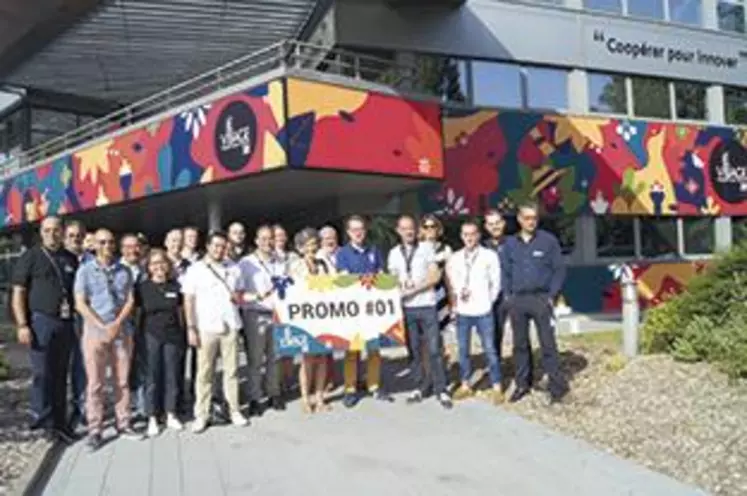 La première promo de startups s’est installée dans le Village by CA Centre France à Clermont-Ferrand - La Pardieu.