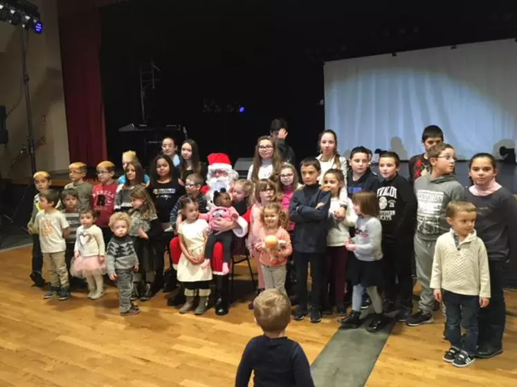 Le père Noël a réjoui petits et grands.