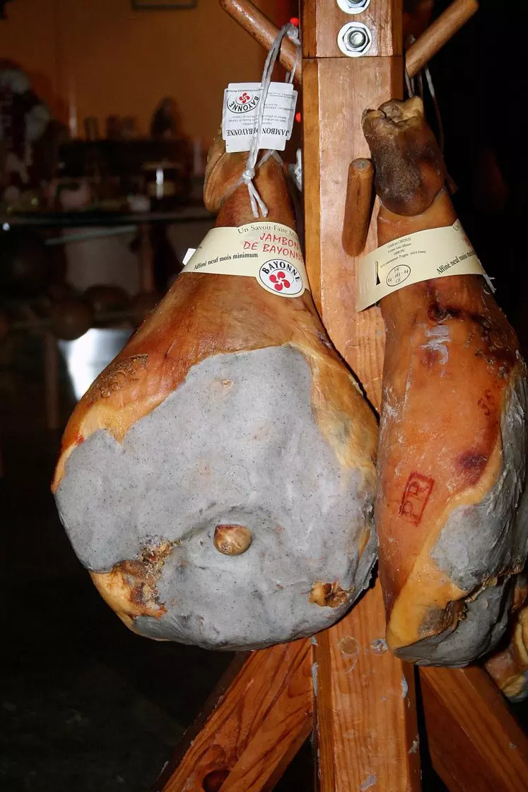 Jambon de Bayonne AOP.