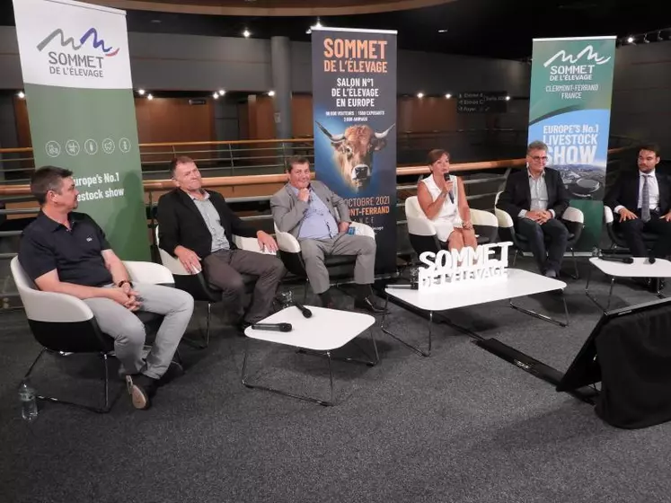 À l’occasion de la conférence de presse du Sommet de l’élevage, Jacques Chazalet, président, et Fabrice Berthon, Commissaire Général, étaient entourés de Victor Berthon, Business Developement & Digital manager, Yves Chassany, Président de l’OS Race Aubrac, Hervé Vignon, Directeur de l’OS Simmental France.