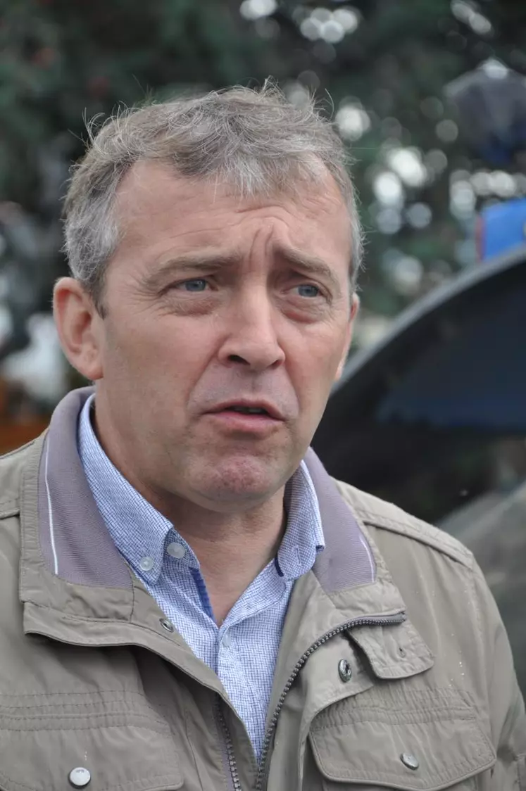 Patrick Bénézit, président de la FRSEA Massif central est éleveur dans le Cantal.