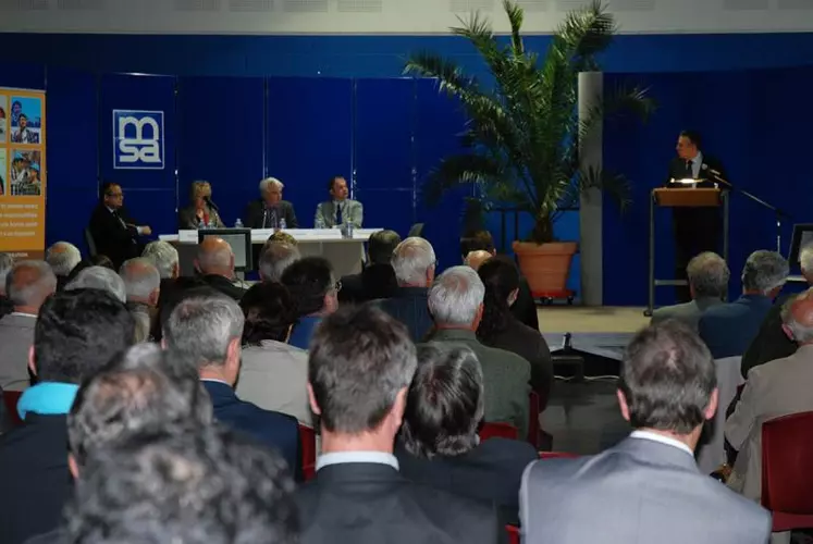 Daniel Gaillat a présidé l'assemblée générale aux côtés de Christine Faure (caisse centrale de MSA), Guillaume Gayaud (MSA du Limousin), Jean-Pascal Fayolle (Draaf), Éric Dalle (directeur de la MSA du Limousin) et Philippe Calmette (directeur de l'ARS).