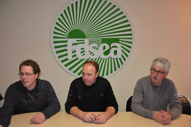 De gauche à droite : Michaël Magnier, président de JA 23, Christian Arvis, secrétaire général de la FDSEA 23 et Thierry Jamot, président de la FDSEA 23.