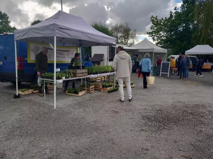 Cette année c'est La Saunière qui a ouvert la saison des Marchés de Producteurs de pays.